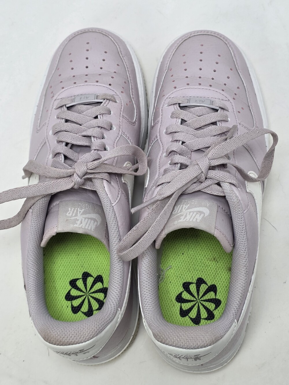 Nike Air Force 1 Low-Top Sneakers in Purple - Picture 10 of 14